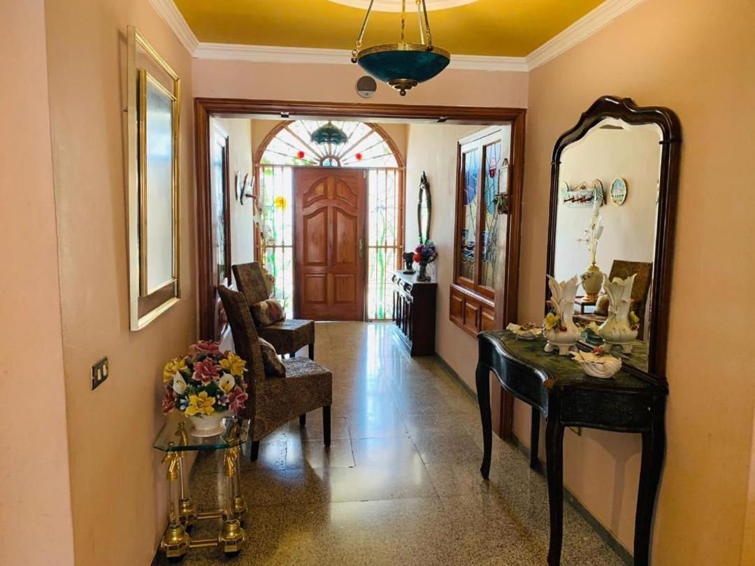 Vivienda Vacacional Floratere アロナ エクステリア 写真