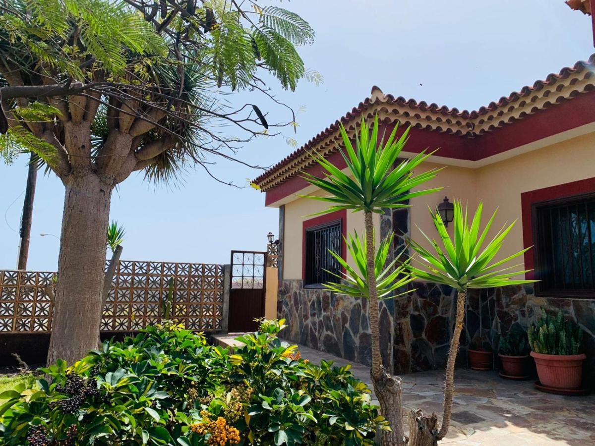 Vivienda Vacacional Floratere アロナ エクステリア 写真